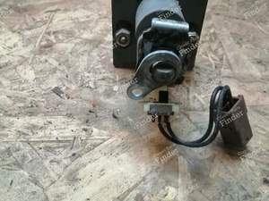 Centralized trunk lock - CITROËN CX - thumb-3