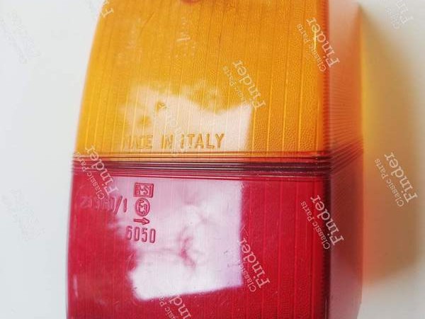 Feu arrière droit - INNOCENTI Mini - 25.5160 / 44.451.135 / P9236/D- 9