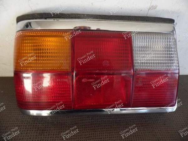 FEU ARRIERE GAUCHE 2261L BMW E12 PHASE 1 - BMW 5 (E12) - 2261L- 0