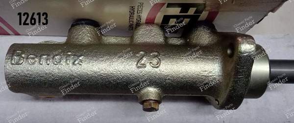 Maitre-cylindre Mercedes W114/115/123, W116, R107 - MERCEDES BENZ /8 (W114 / W115) - 12613- 1