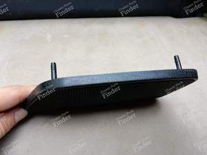Speaker grilles - Golf cabriolet - VOLKSWAGEN (VW) Golf I / Rabbit / Caddy / Jetta - 155867149 THA (gauche) / 155867150 THA (droite)- thumb-5
