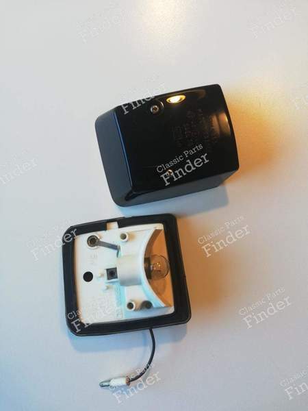 License plate light - PEUGEOT 504 - GL41260- 9