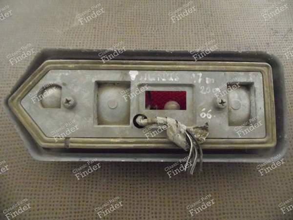 FEU ARRIERE GAUCHE FORD TAUNUS P7A 17M - FORD Taunus 17M / 20M (P5) - 11708425- 9