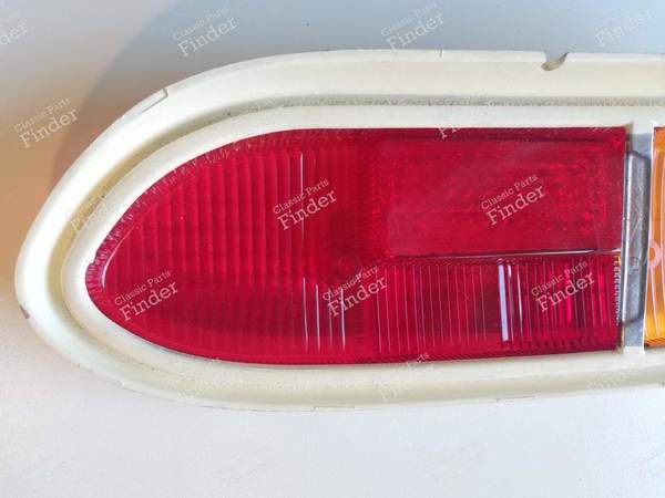 Right rear light phase 1 - PEUGEOT 204 - 616D / 616 D- 6