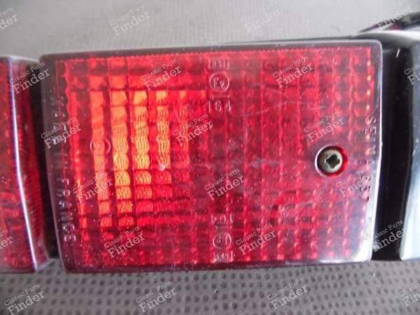 FEU ARRIERE GAUCHE - CITROËN DS / ID - 637- 1