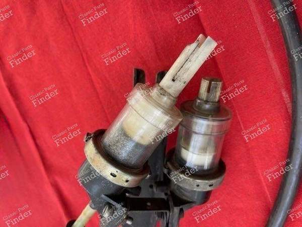 Doppelhydraulische Steuerung der Drehscheinwerfer - CITROËN SM - 7