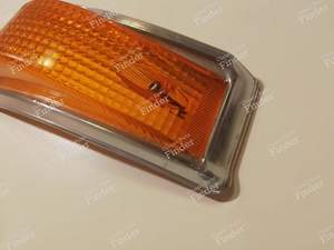 Feu clignotant avant gauche - SIMCA 900 / Simc'4 / 1000 / 1005 / 1006 / 1118 /Abarth 1150 - 428G- thumb-2