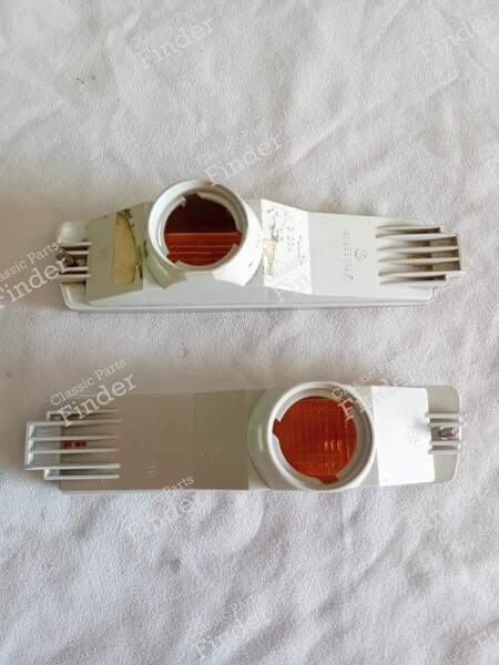 Clignotants translucides blancs - VOLKSWAGEN (VW) Golf II / Jetta - 191953155F / 191953156C- 1