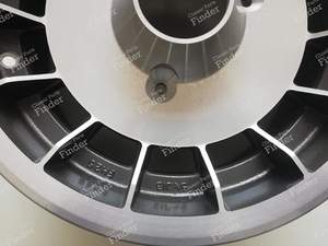 Original AMIL Felge - Alpine Turbo Version - RENAULT 5 / 7 (R5 / Siete) - 6001001966- thumb-3