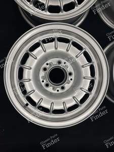 Original Baroque wheels - 6.5Jx14 ET30 - MERCEDES BENZ W108 / W109 - 1084001002- thumb-4