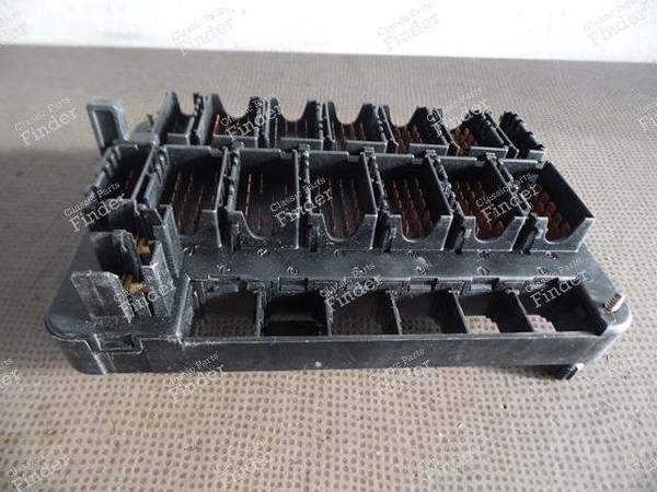 PLATINE TÜR FUSIBLES UND RELAIS - 944 Phase 2 - PORSCHE 944 - 94461011000- 8