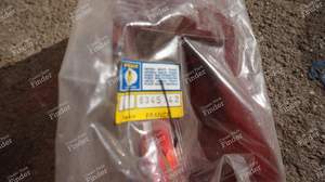 Feu arrière rouge berline - PEUGEOT 404 - 6345.42- thumb-1