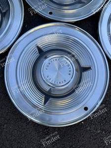 HUB CAPS - PONTIAC Catalina / Ventura / Starchief / Safari