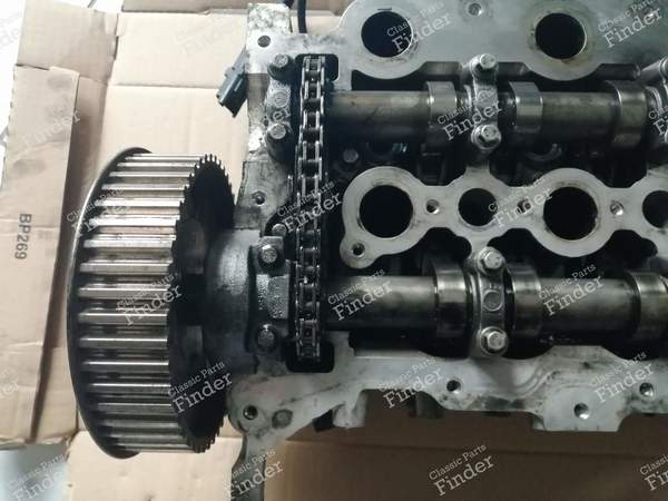 Zylinderkopf mit Nockenwellen / Riemenscheiben - Motor 2.7 HDI - PEUGEOT 407 Coupé - P80LA- 7