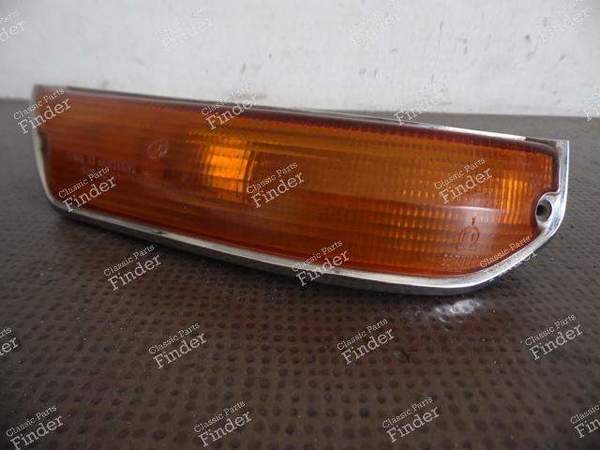 RIGHT TURN SIGNAL 63131350976 BMW NEUE KLASSE - BMW 1500 / 1600 / 1800 / 2000 (Neue Klasse) - 63131350976- 9