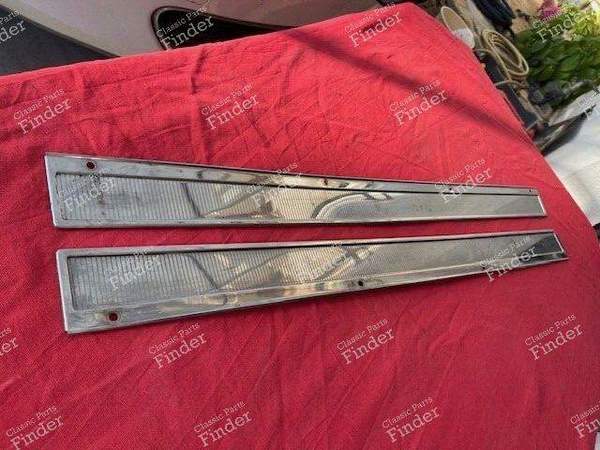 2 chrome bottom door trims - CITROËN SM - 2
