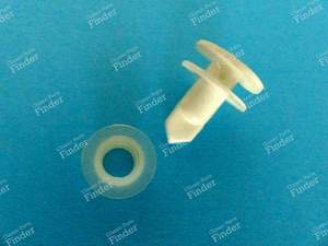 32 Set of fasteners for both door panels - ALPINE A110