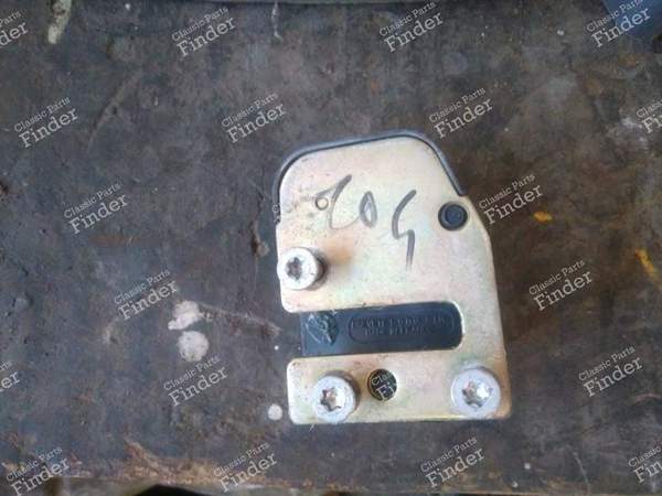 Door strike for Peugeot 104 - PEUGEOT 104 / 104 Z - 0