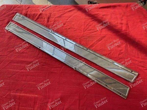 2 chrome bottom door trims - CITROËN SM - 3