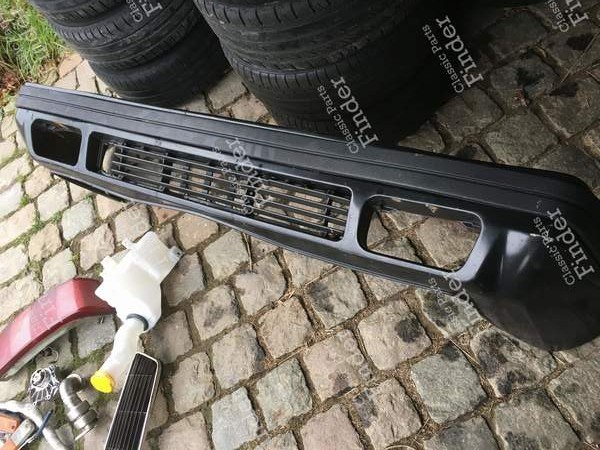 Hintere Stoßstange 224/424 - MASERATI Biturbo / 228 / Karif / Shamal / Ghibli 