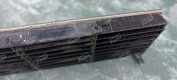 Front grille - PEUGEOT 504 - 4