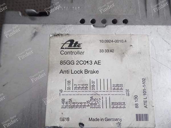 CALCULATEUR ABS 85GG2C013AE FORD SIERRA COSWORTH 2RM - FORD Sierra - 85GG2C013AE- 5