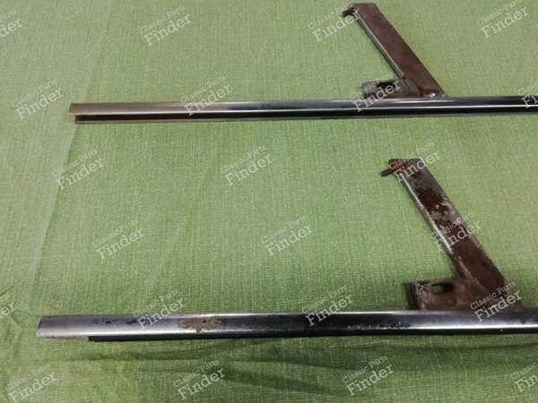 Fenêtre triangulaire Cadre - droite + gauche - ALFA ROMEO Giulietta Spider - 101036150300 / 101035528000- 1