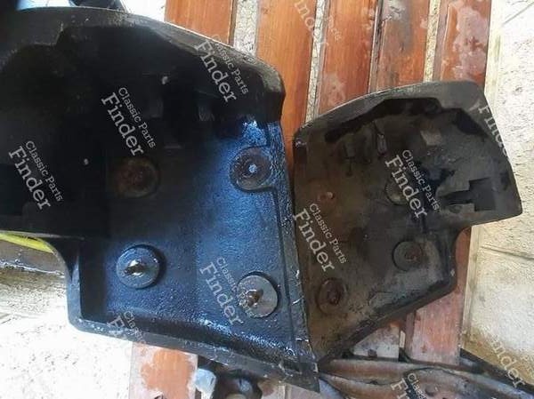 Crosses de pare-choc arrière - PEUGEOT 604 