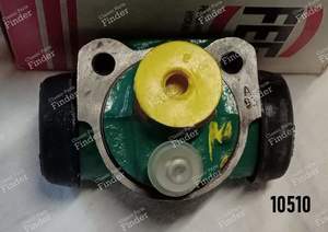 Pair of left and right rear wheel cylinders for CITROËN Ami 8 / Super