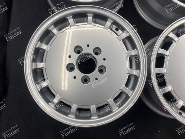 Original 'Sportline Gullideckel' Leichtmetallfelgen 7Jx15 ET41 - MERCEDES BENZ E (W124) - 1244010902- 5