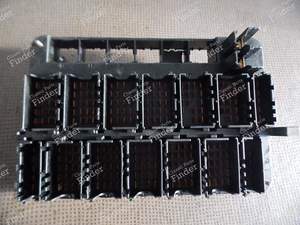 PLATINE TÜR FUSIBLES UND RELAIS - 944 Phase 2 - PORSCHE 944 - 94461011000- thumb-6