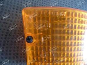 CABOCHON BLINKER LINKS 477953161 PORSCHE 924 & 944 - PORSCHE 944 - 477953161- thumb-1