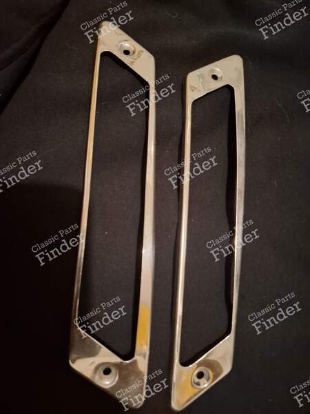 Turn Signal Bezels, Front Turn Signal Trim Frames - CITROËN DS / ID - 1- 2