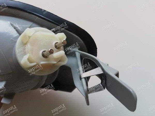 Right front turn signal light - MERCEDES BENZ C (W202) - Equiv. A 202 826 0243 / A2028260243- 7