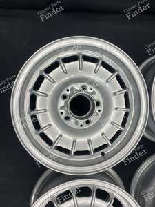 Original Baroque wheels - 6.5Jx14 ET30 - MERCEDES BENZ W108 / W109 - 1084001002- thumb-4