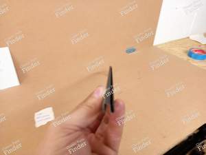 Lèche vitre extérieur avant gauche - Phase 1 - 5 portes - VOLKSWAGEN (VW) Golf II / Jetta - 191853283- thumb-9