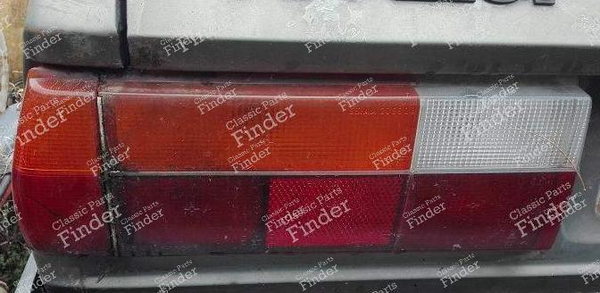 Left rear light phase 2 - PEUGEOT 305 - 20950- 0