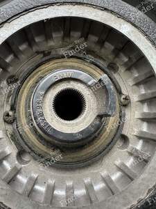 Steering wheel - BMW 3 (E30) - 11528964- thumb-3