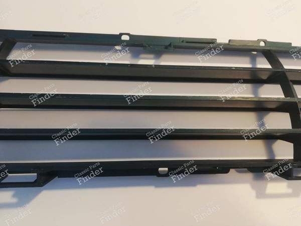 Bumper ventilation grille - Phase 1 - PEUGEOT 605 - 9600865777 / 7414.46- 6