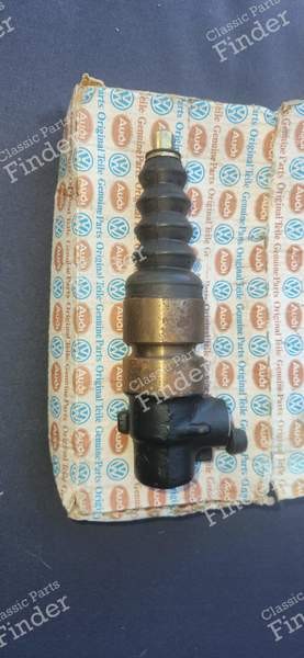 Clutch slave cylinder - AUDI 100 / 200 / 5000 (C2) - 857721261 / 431721261 / 443721261- 4