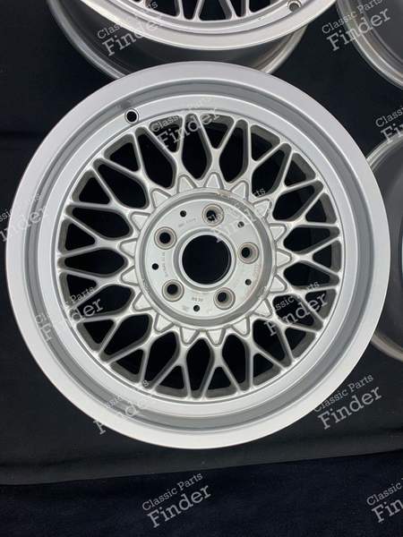 Original Alloy Wheels BBS RG 010 7Jx16 ET36 5x112 ONLY 6,9 kg. For Mercedes W124 W126 W201 W123 W108 - MERCEDES BENZ W108 / W109 - BBS- 3