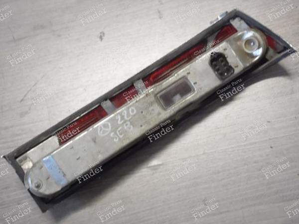 LINKE RÜCKLEUCHTE - MERCEDES BENZ W111 / W112 (Heckflosse) - K13325 / A1118200964- 8