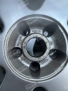 Felgen in der S4-Ausführung – 17 Zoll - AUDI A4 (B5) - 8D0601025N- thumb-2