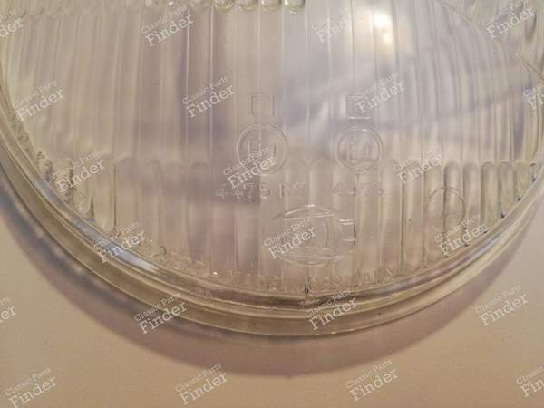 Pair of headlight lenses - VOLKSWAGEN (VW) Käfer / Beetle / Coccinelle / Escarabajo - K11667 / 11-92587 / 4475 R7- 5