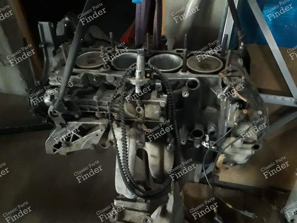 Bas Moteur complet pour pièces - PORSCHE 944 - 2.5 L M44/40 I4