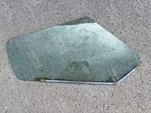 Original right front window - LANCIA Stratos - thumb-0