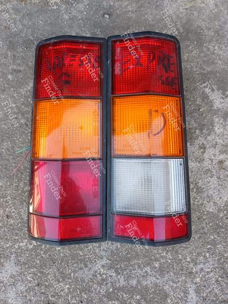 Express tail lights - RENAULT 5 (Supercinq) / Express / Rapid (R5) - 20990G / 20990D (ref. Renault: 7701031915 & 7701031916)