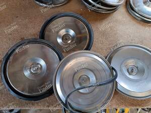 Lot de 4 enjoliveurs - PEUGEOT 204 - thumb-3