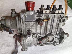 200/220D Mechanical Fuel Injection Pump - MERCEDES BENZ /8 (W114 / W115) - FP/K 22 M13- thumb-1
