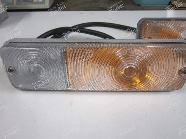 TURN SIGNAL / FRONT PILOT LIGHTS - PEUGEOT 104 / 104 Z - 6301.78-6301.79 - 4002 D / 4003 G- 0
